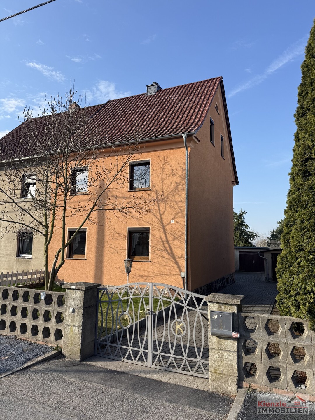 Große Doppelhaushälfte in Niederau zum Sanieren