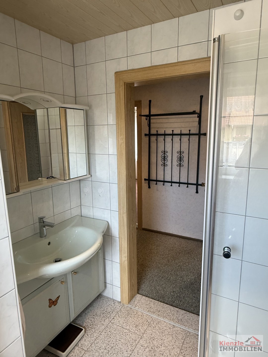 Gepflegtes Einfamilienhaus mit Nebengebäude und Garage in attraktiver Wohnlage von Niederau