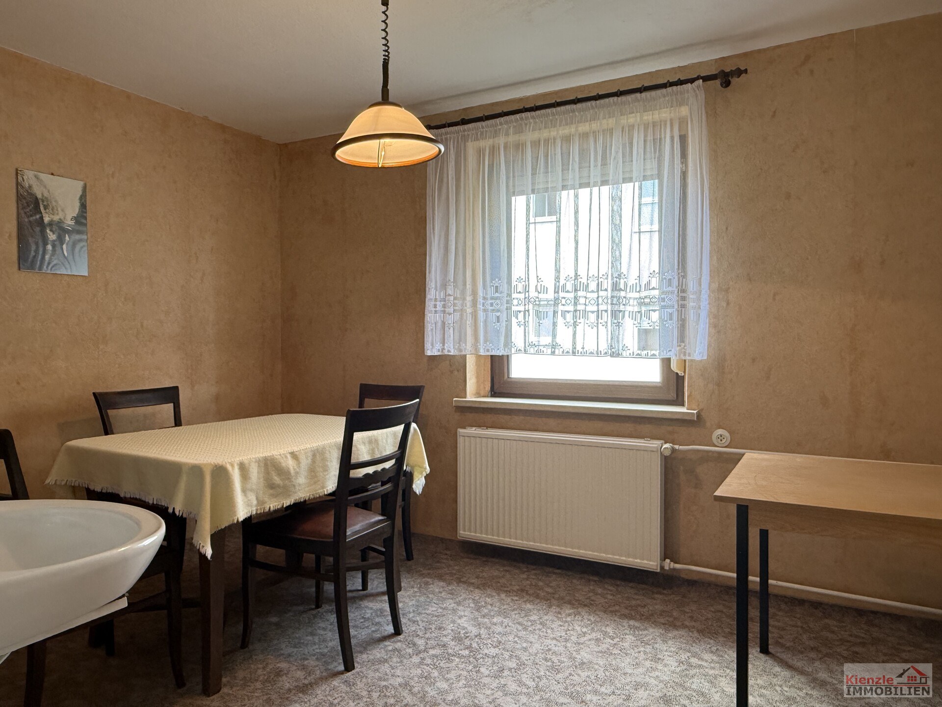 Gepflegtes Einfamilienhaus mit Nebengebäude und Garage in attraktiver Wohnlage von Niederau
