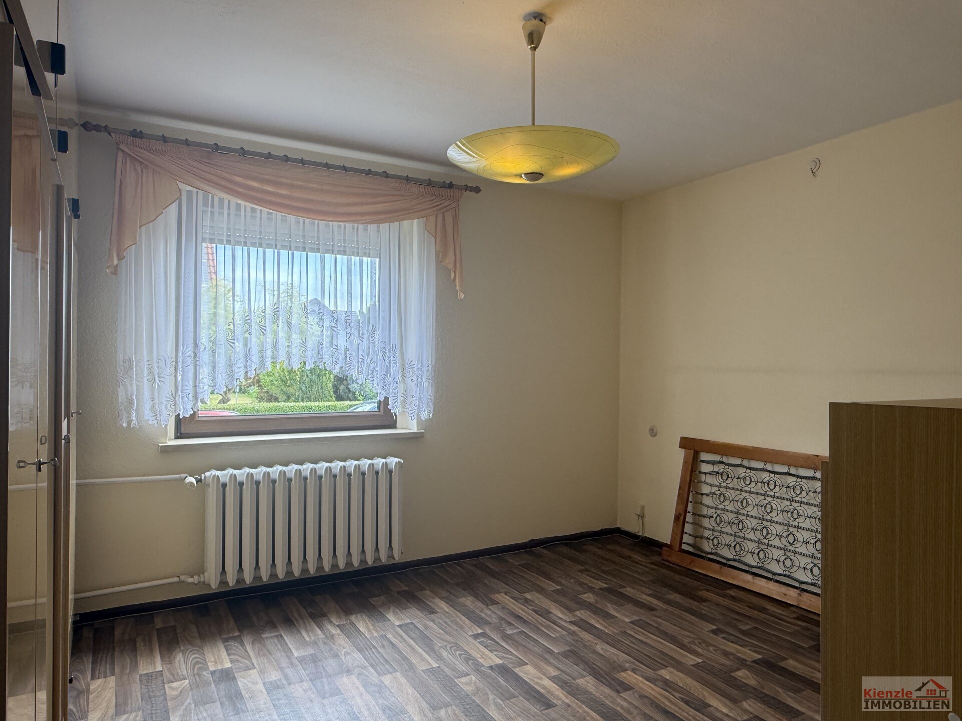 Gepflegtes Einfamilienhaus mit Nebengebäude und Garage in attraktiver Wohnlage von Niederau