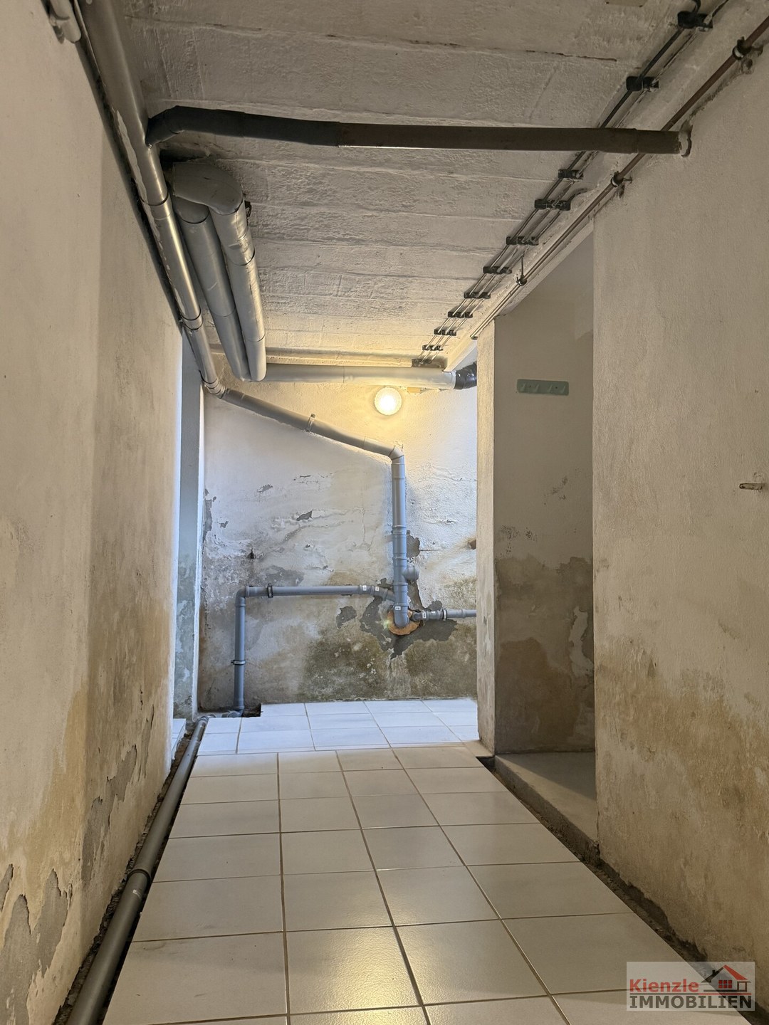 Gepflegtes Einfamilienhaus mit Nebengebäude und Garage in attraktiver Wohnlage von Niederau