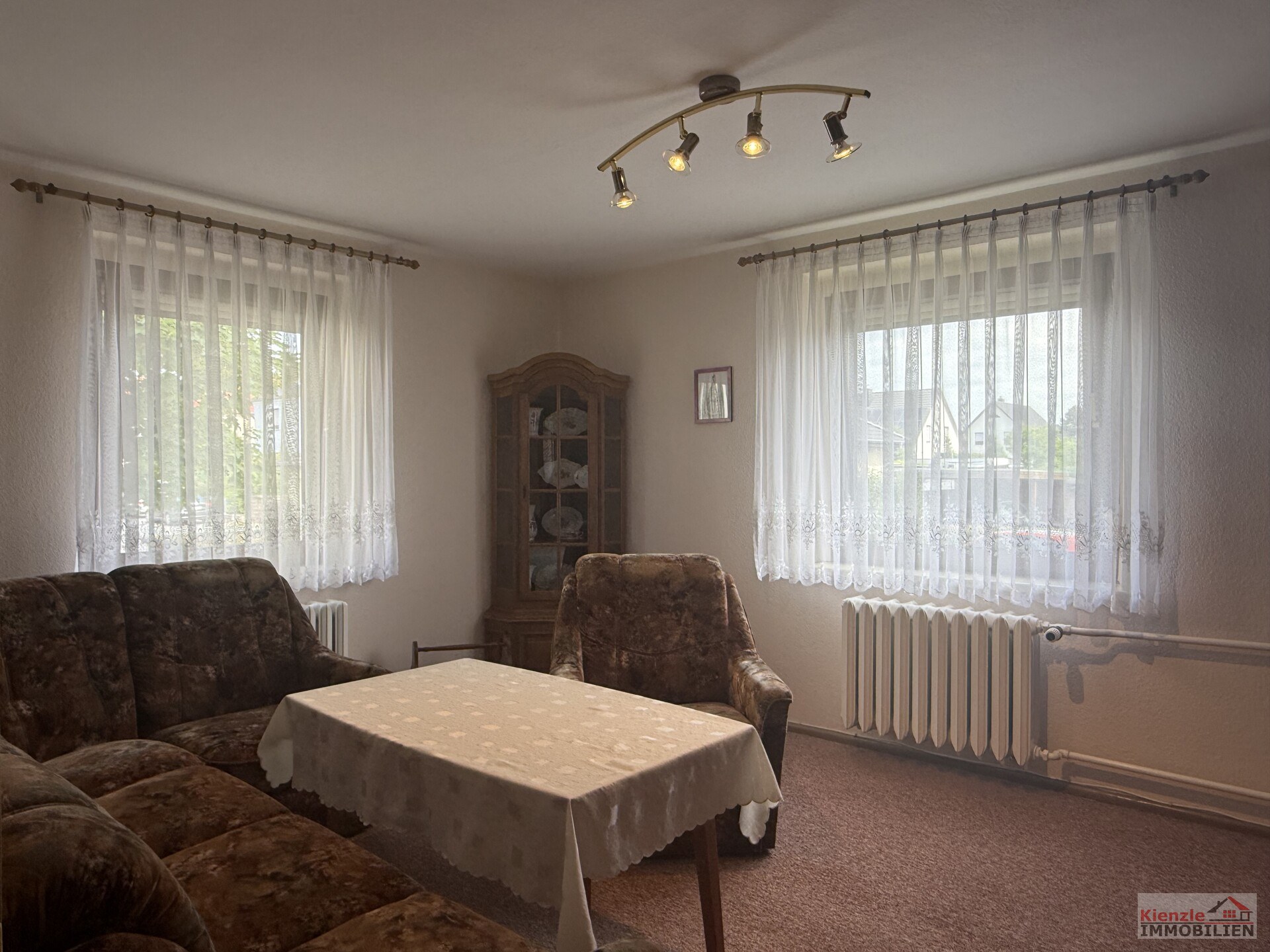 Gepflegtes Einfamilienhaus mit Nebengebäude und Garage in attraktiver Wohnlage von Niederau