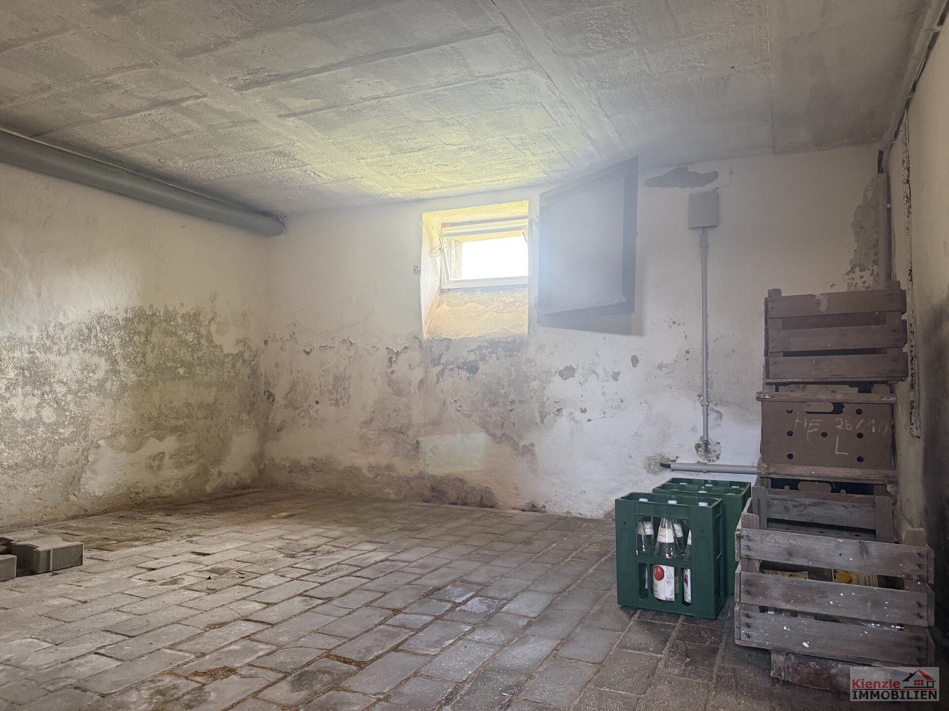 Gepflegtes Einfamilienhaus mit Nebengebäude und Garage in attraktiver Wohnlage von Niederau