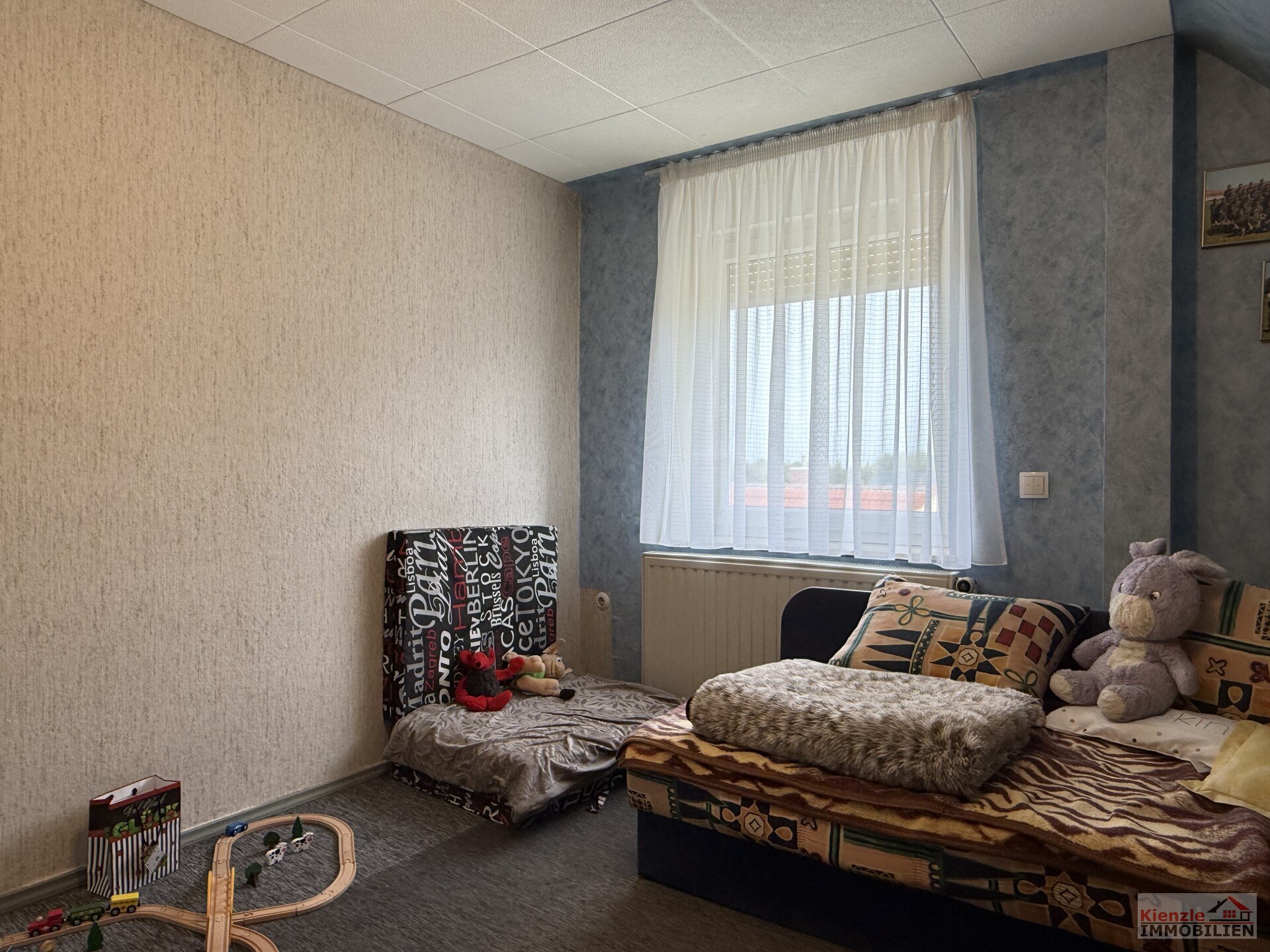 Gepflegtes Einfamilienhaus mit Doppelgarage, 6 Zimmern und großem Grundstück in Moritzburg-Steinbach