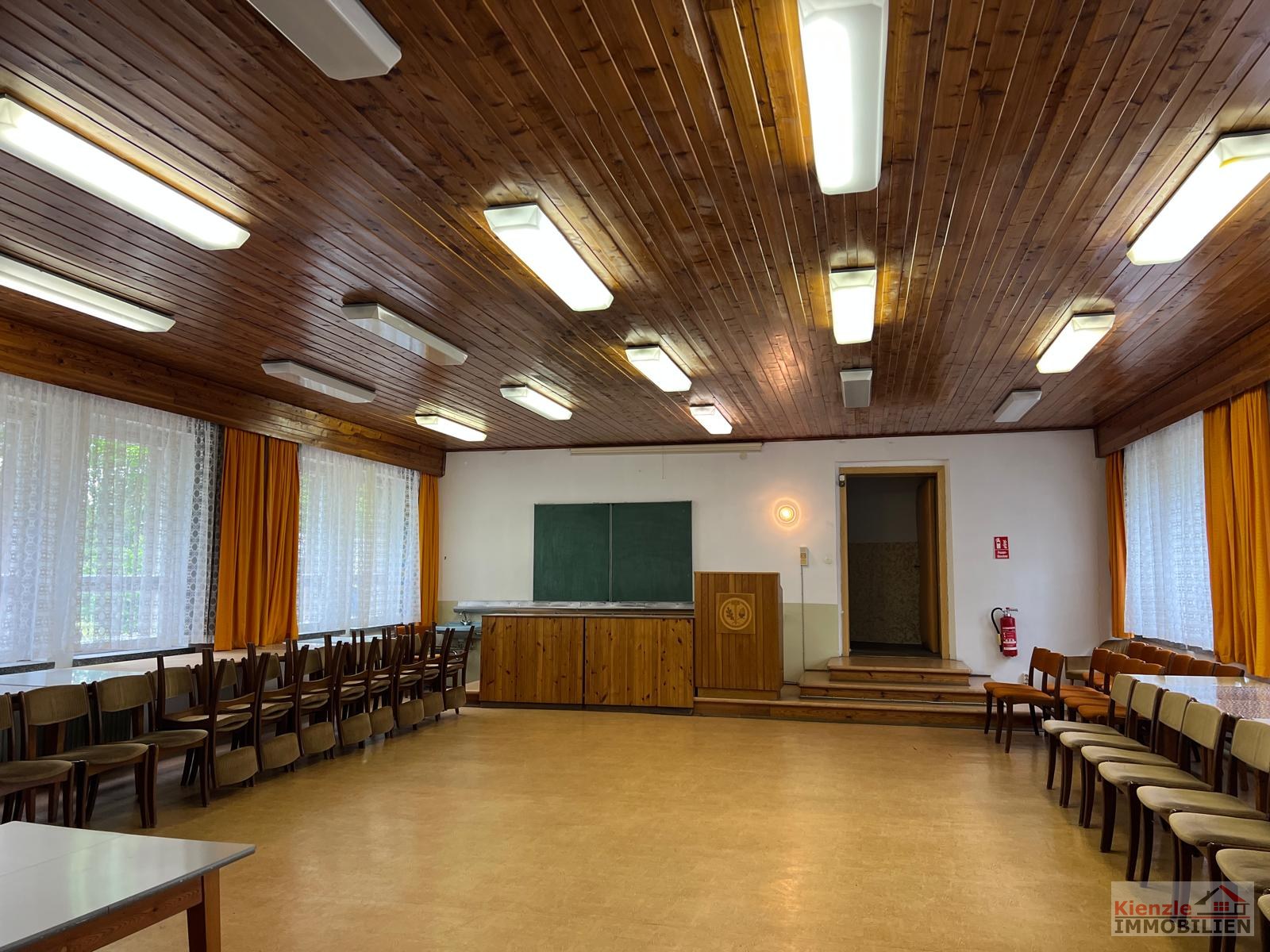 Hotel mit Gastronomie, Pool, Sauna & Betriebswohnung auf 6.000m² in ruhiger Randlage von Penig