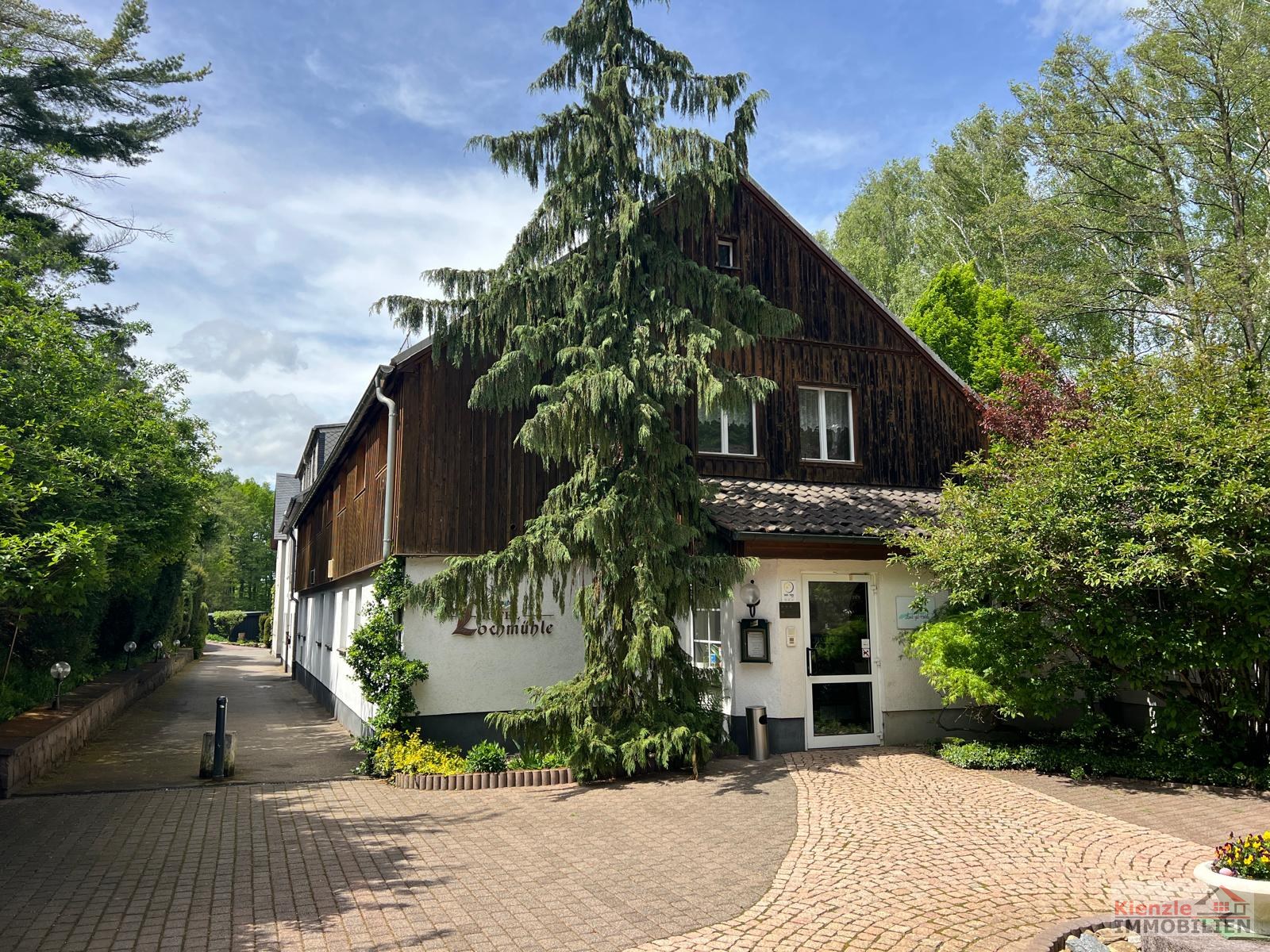 Hotel mit Gastronomie, Pool, Sauna & Betriebswohnung auf 6.000m² in ruhiger Randlage von Penig