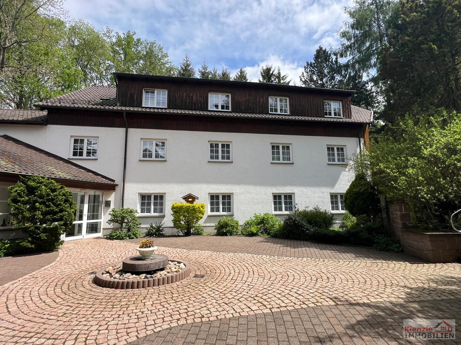 Hotel mit Gastronomie, Pool, Sauna & Betriebswohnung auf 6.000m² in ruhiger Randlage von Penig