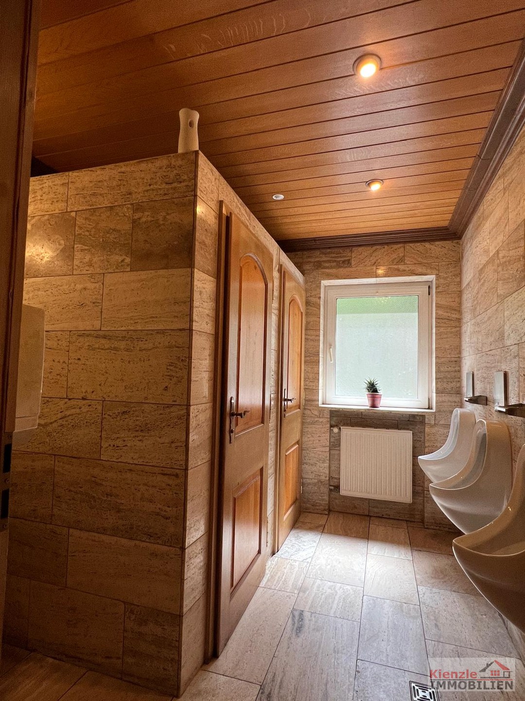 Hotel mit Gastronomie, Pool, Sauna & Betriebswohnung auf 6.000m² in ruhiger Randlage von Penig