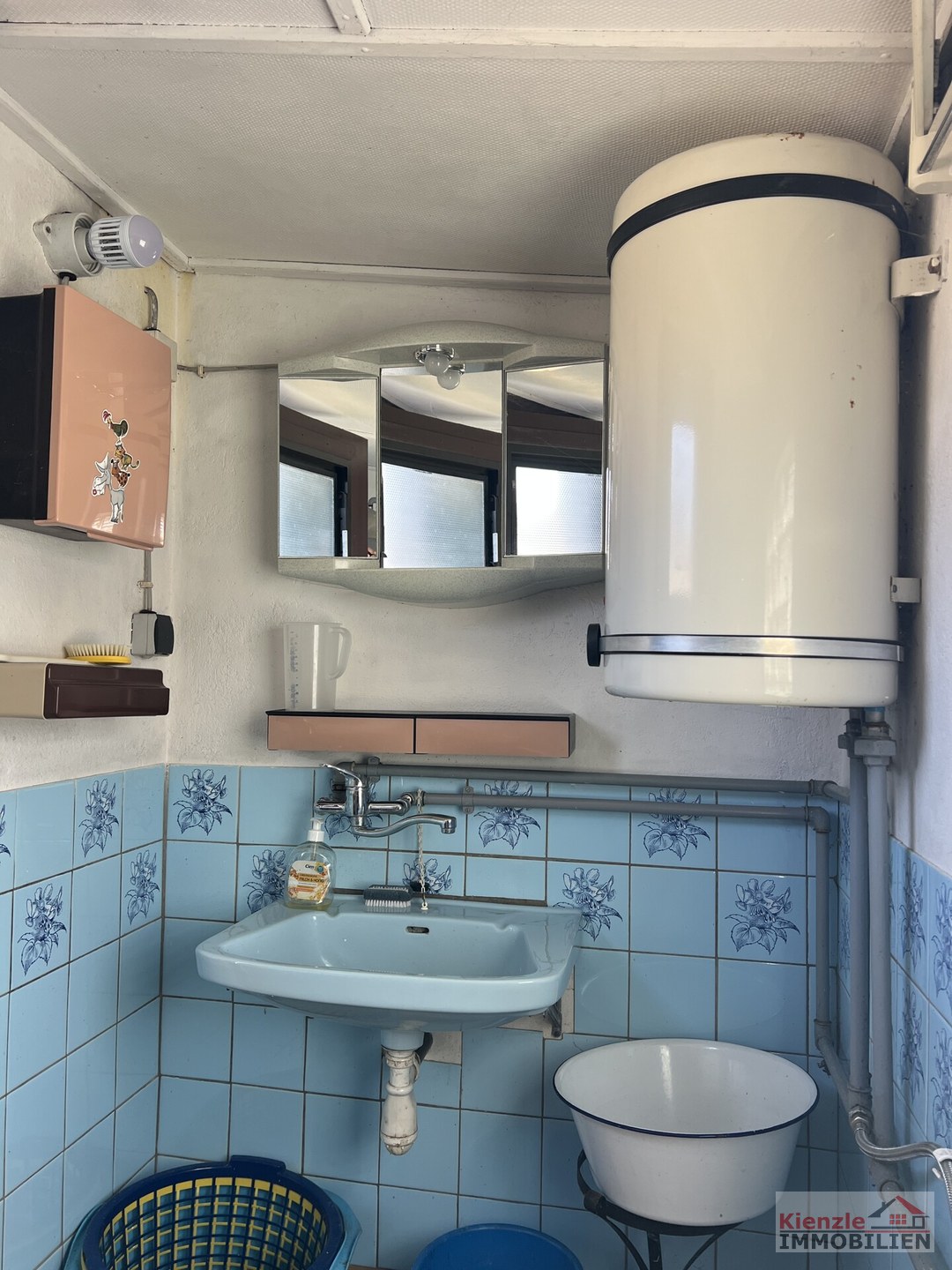 Schönes Wochenendhaus mit großer überdachter Terrasse