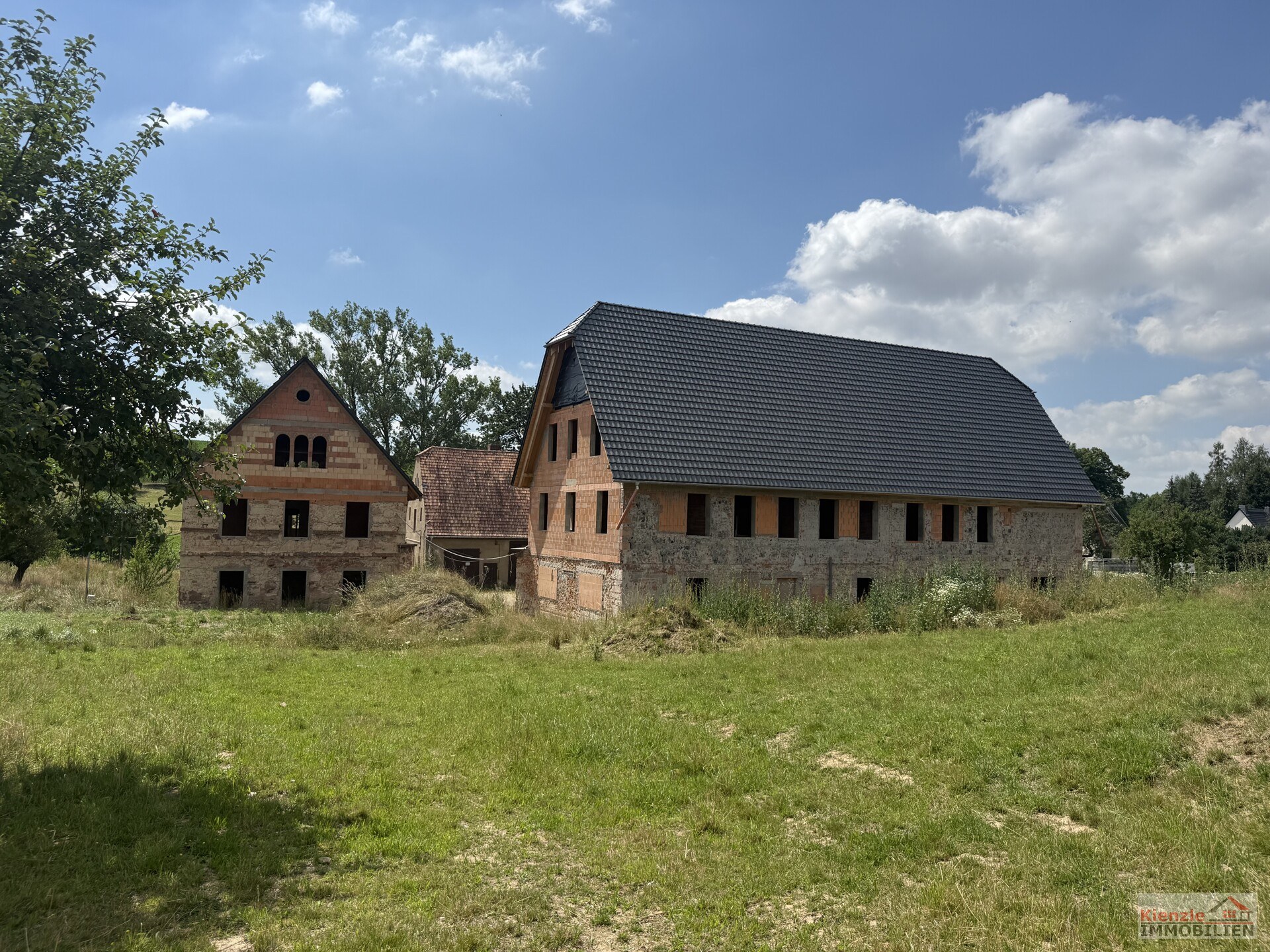 Wohnen. Arbeiten. Leben.

Historisches Vierseitenhof-Ensemble mit außergewöhnlichem Potenzial