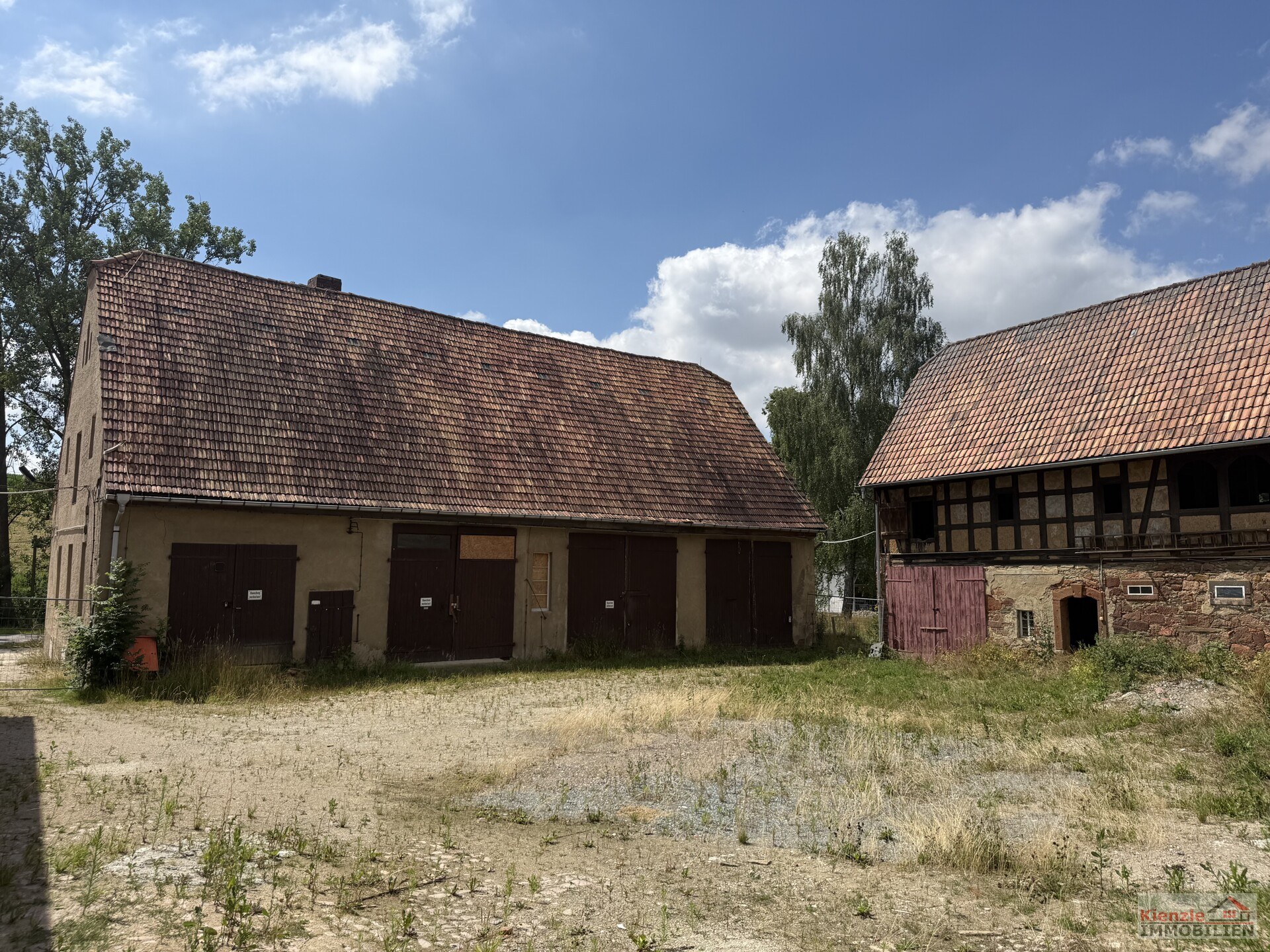 Wohnen. Arbeiten. Leben.

Historisches Vierseitenhof-Ensemble mit außergewöhnlichem Potenzial