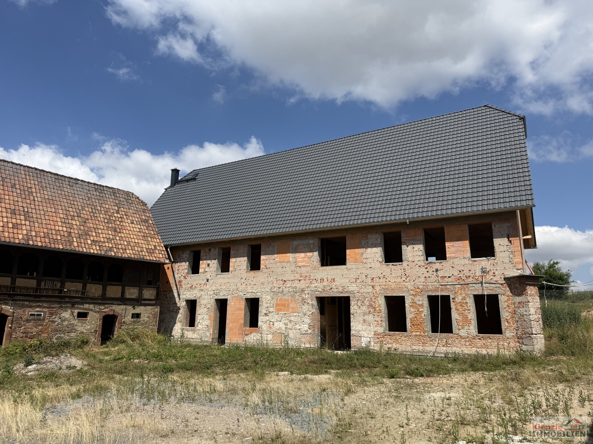 Wohnen. Arbeiten. Leben.

Historisches Vierseitenhof-Ensemble mit außergewöhnlichem Potenzial