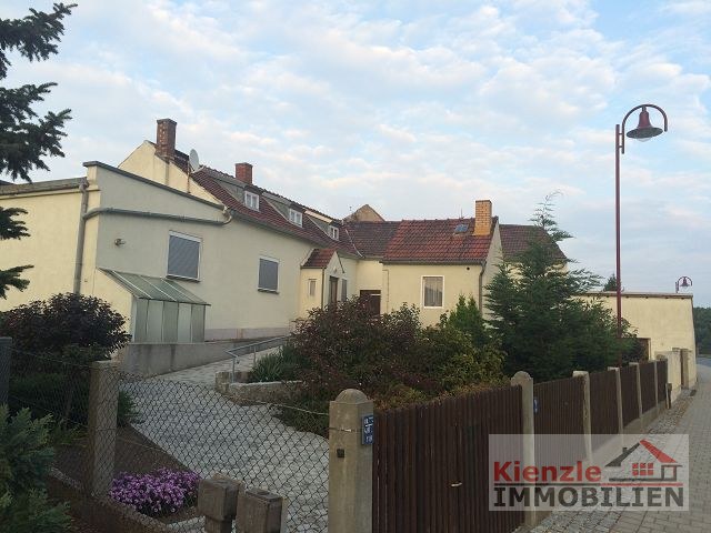 Kleines Einfamilienhaus nebst Nebengebäude & Garage in Wülknitz, unweit von Großenhain