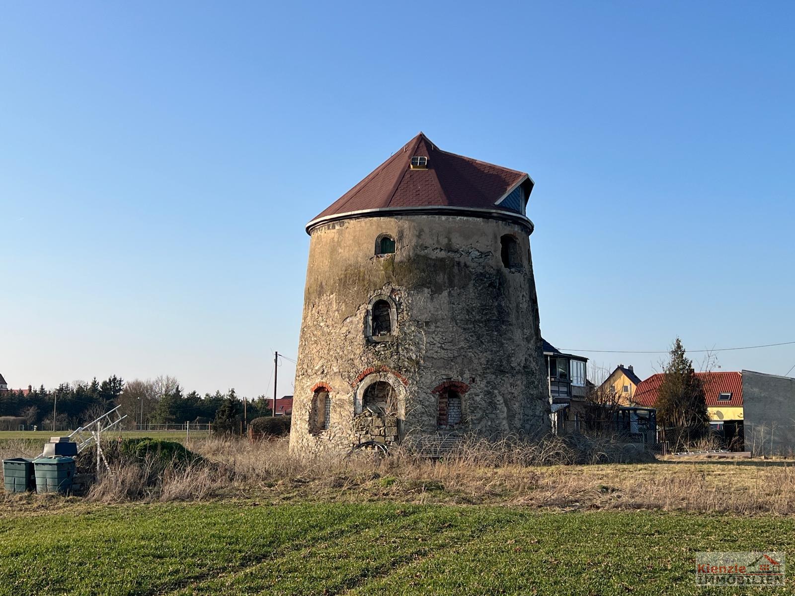 Historische & denkmalgeschütze ehemalige Windmühle - Einfamilienhaus-Windmühle bei Großenhain