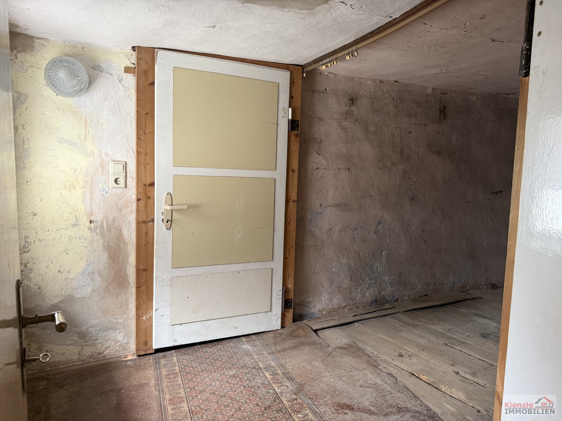Sanierungsbedürftiges Fachwerkhaus mit Elbblick – ideal für Handwerker und Individualisten