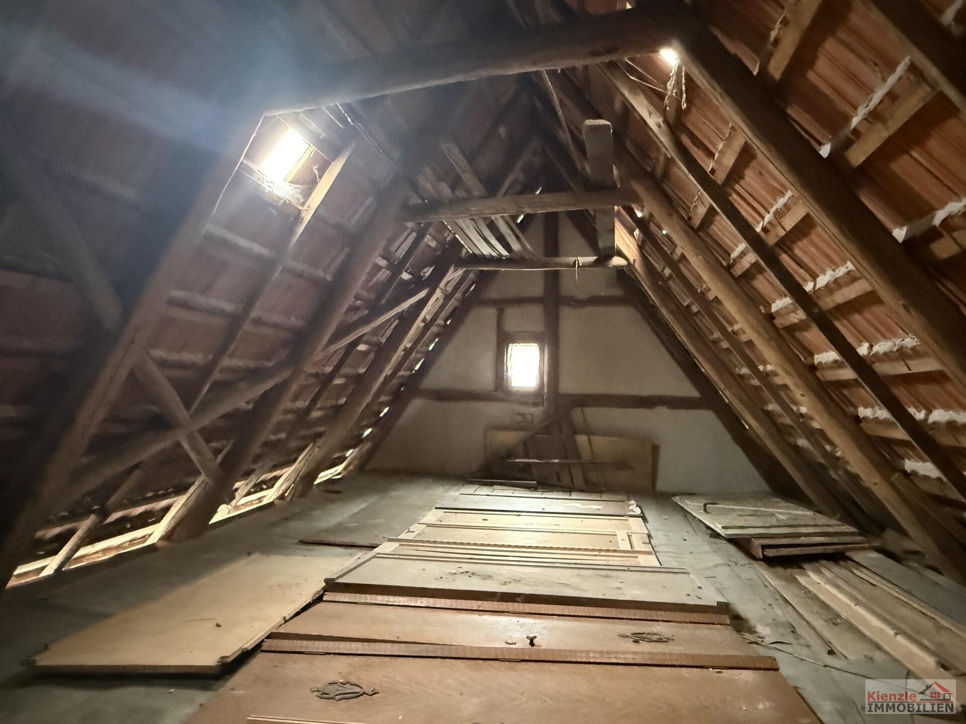 Sanierungsbedürftiges Fachwerkhaus mit Elbblick – ideal für Handwerker und Individualisten