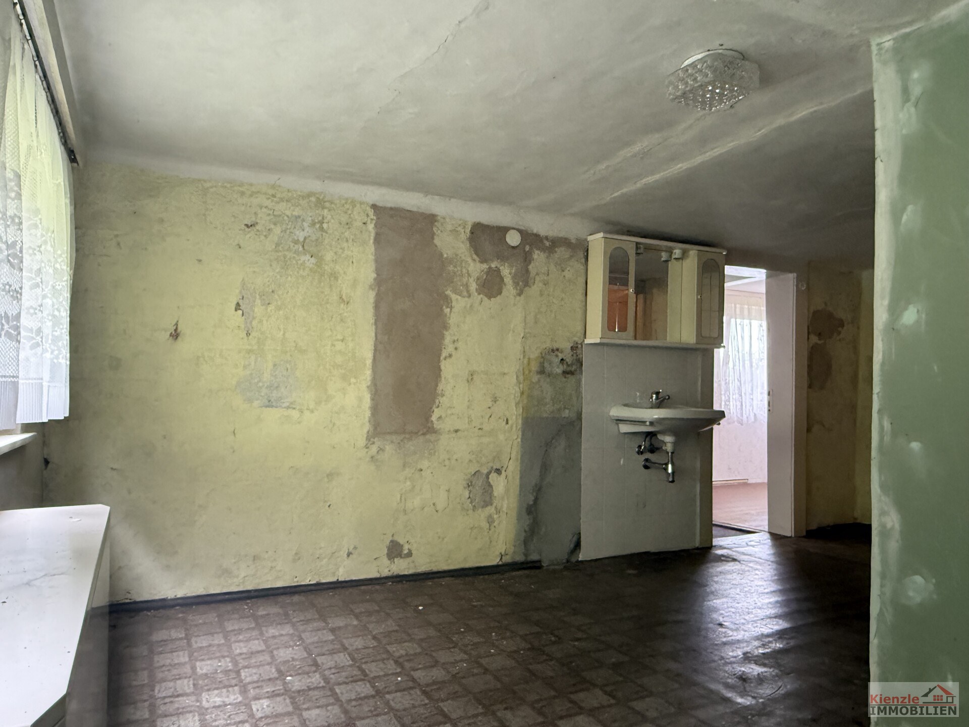 Sanierungsbedürftiges Fachwerkhaus mit Elbblick – ideal für Handwerker und Individualisten