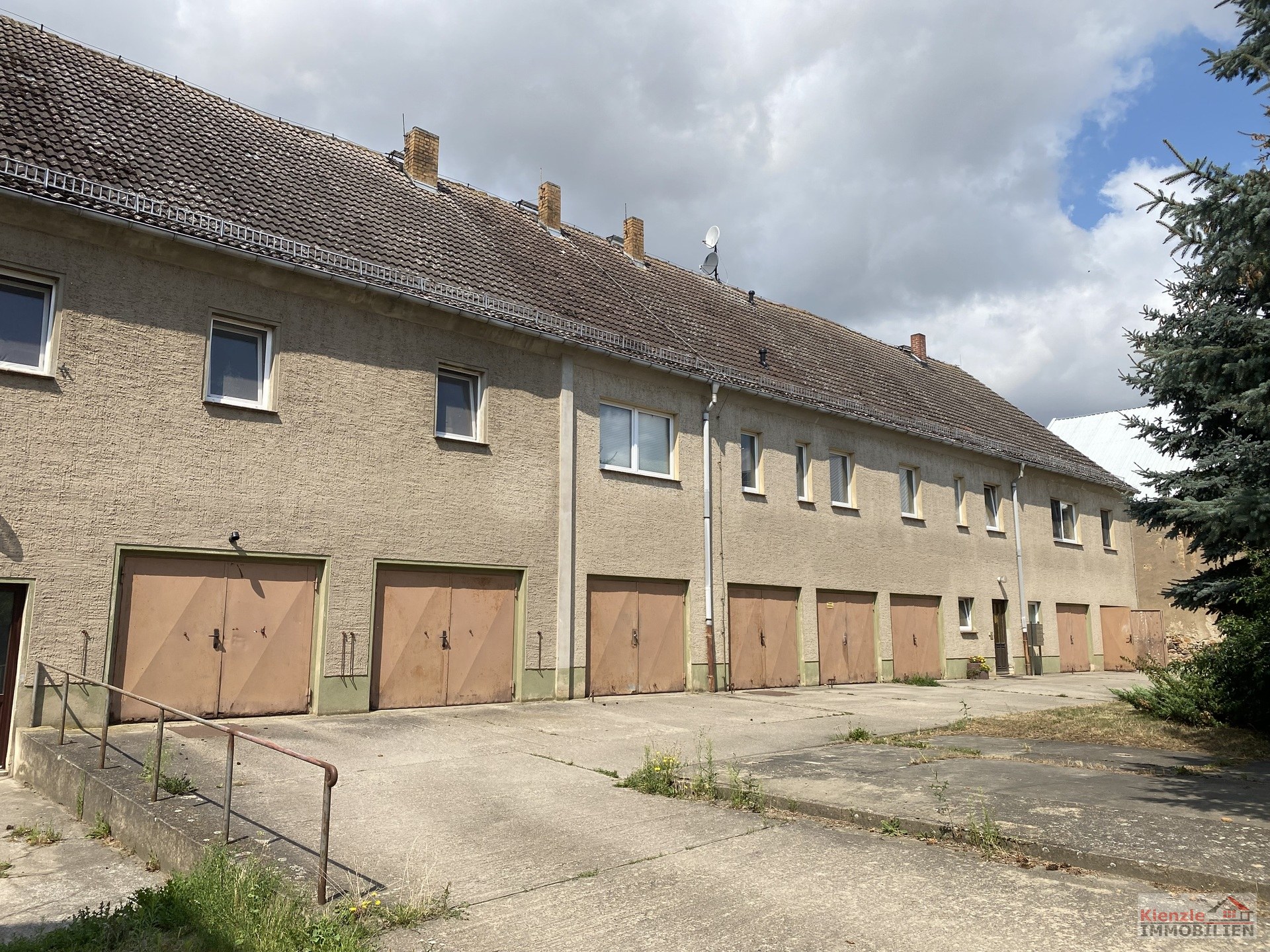 "Ländliche Ruhe in Wuhnitz bei Lommatzsch" - Teilweise vermietetes Mehrfamilienhaus mit Sanierungspotenzial