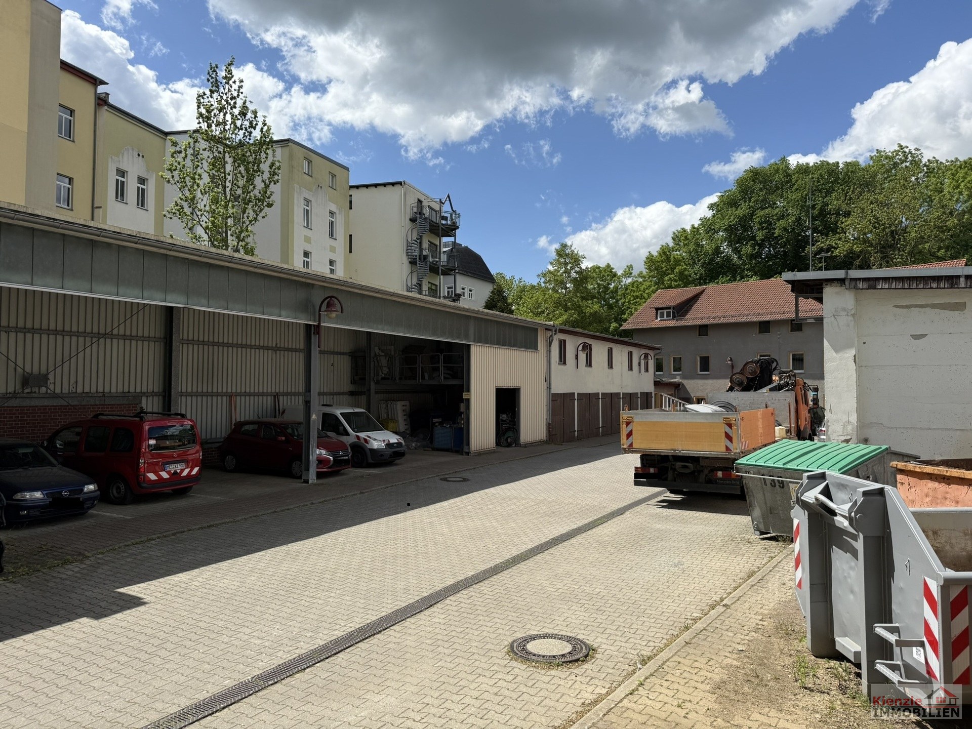 Gewerbeareal mit vielseitiger Nutzung und laufendem Mietverhältnis in Gera,