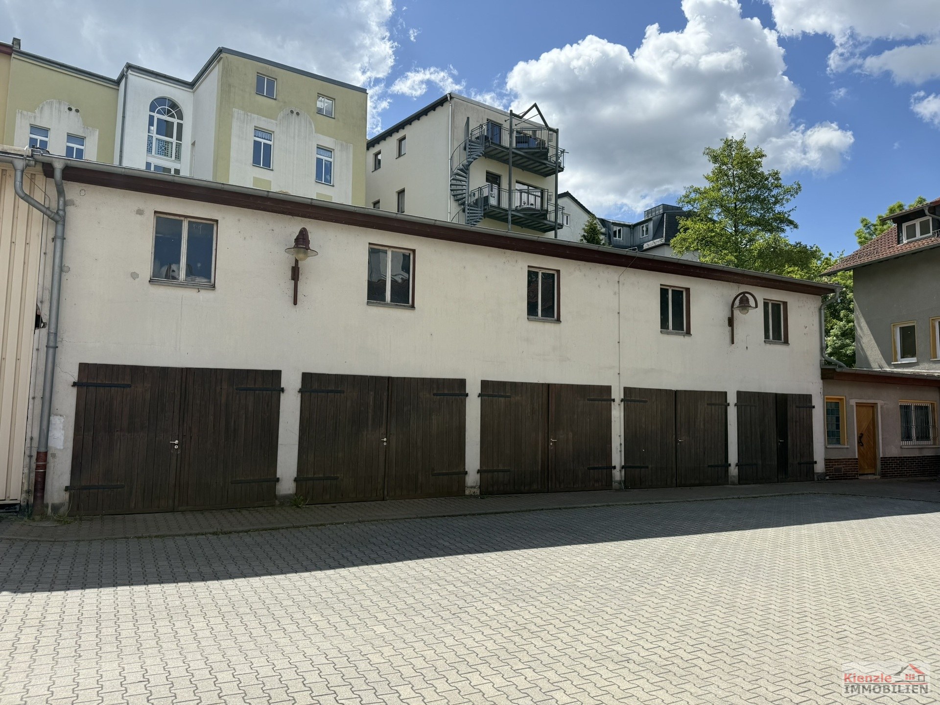 Gewerbeareal mit vielseitiger Nutzung und laufendem Mietverhältnis in Gera,