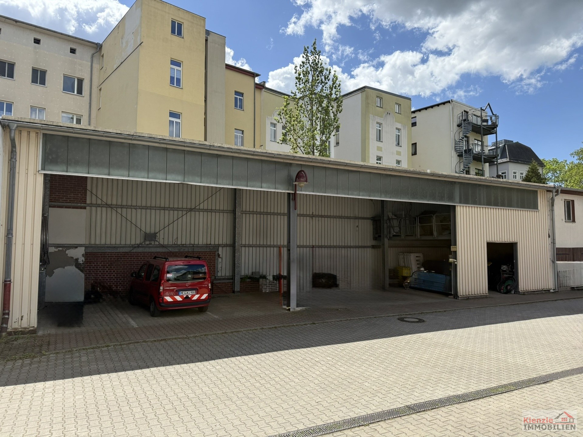 Gewerbeareal mit vielseitiger Nutzung und laufendem Mietverhältnis in Gera,