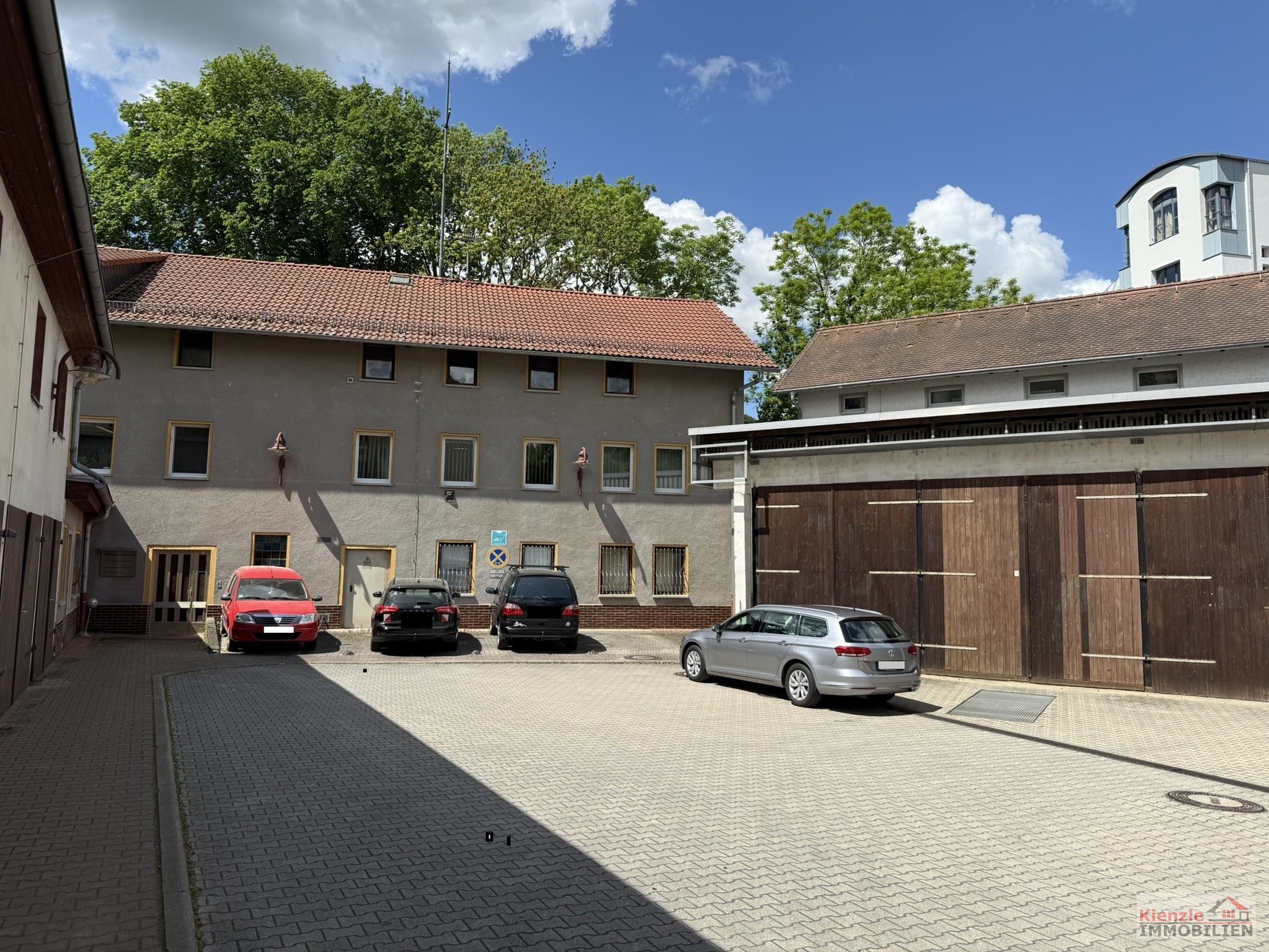 Gewerbeareal mit vielseitiger Nutzung und laufendem Mietverhältnis in Gera,