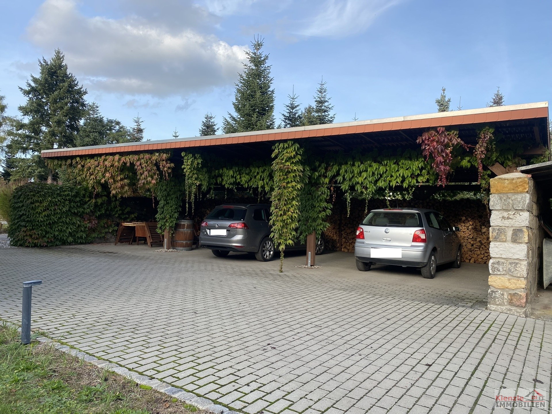 Reizvolles und stillvolles Ensemble mit weitläufigem Grundstück in Weinböhla