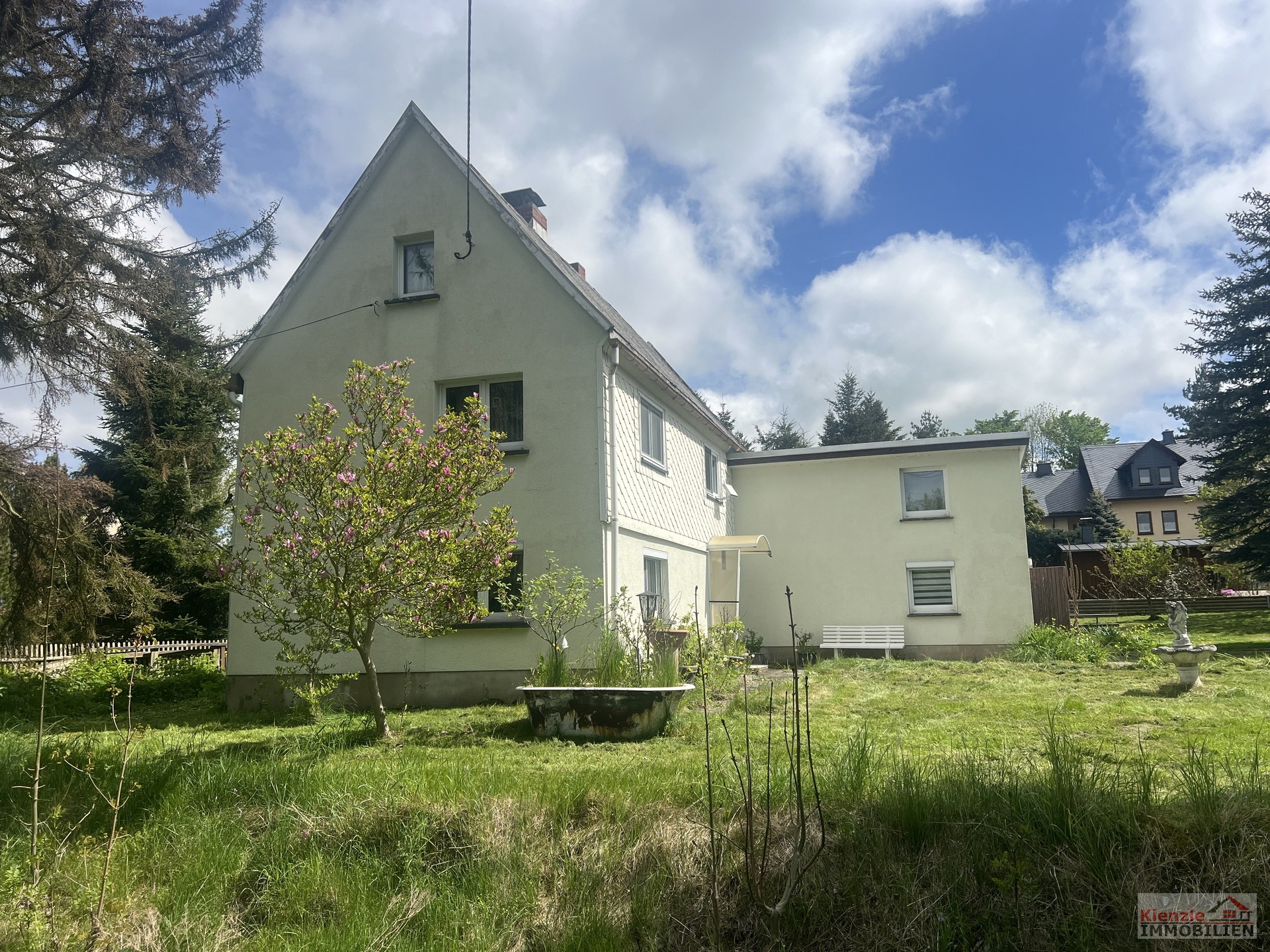 Teilsaniertes Haus mit Potenzial - Idyllisch gelegen in Klingenberg-Colmnitz