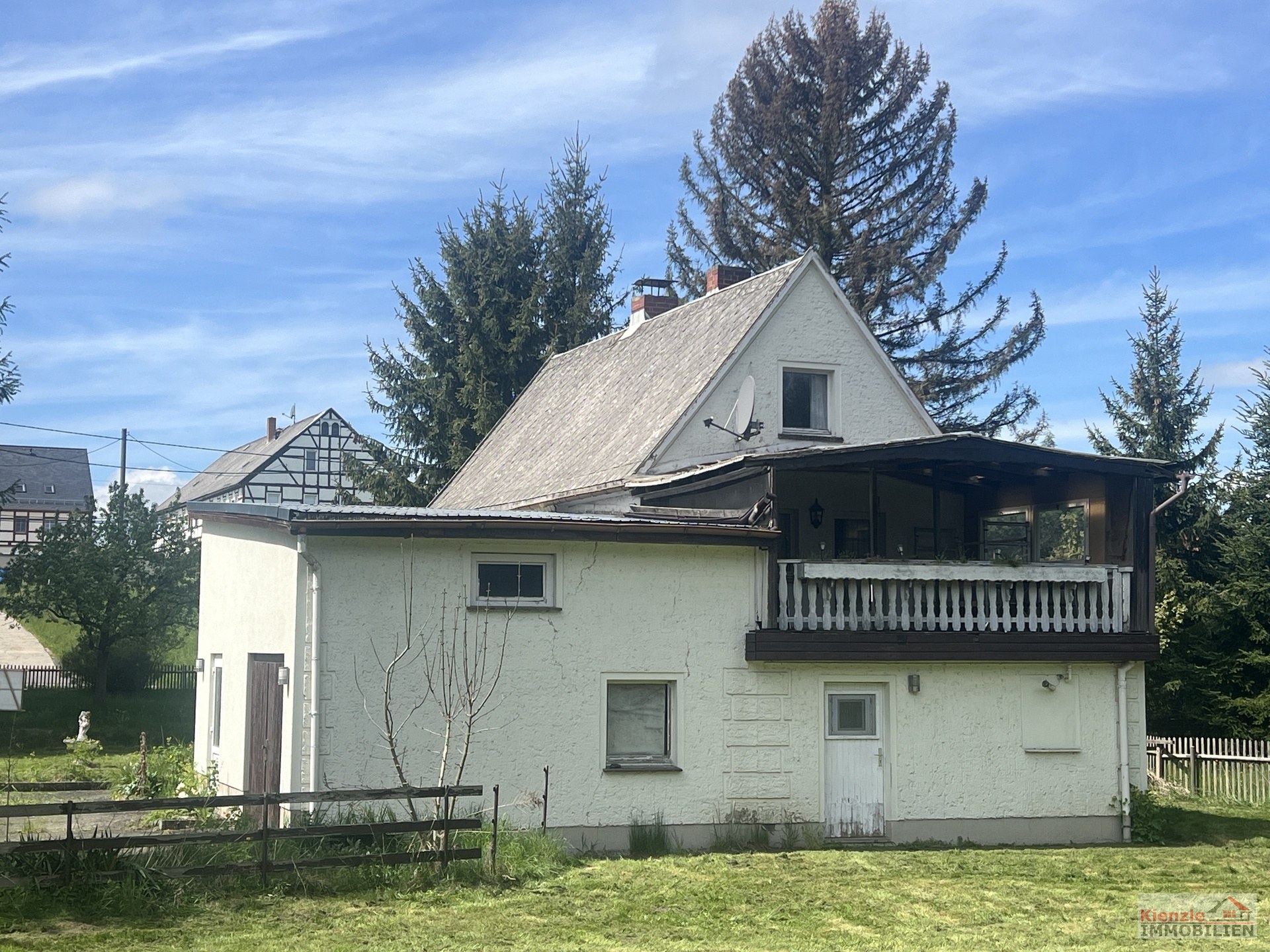 Teilsaniertes Haus mit Potenzial - Idyllisch gelegen in Klingenberg-Colmnitz