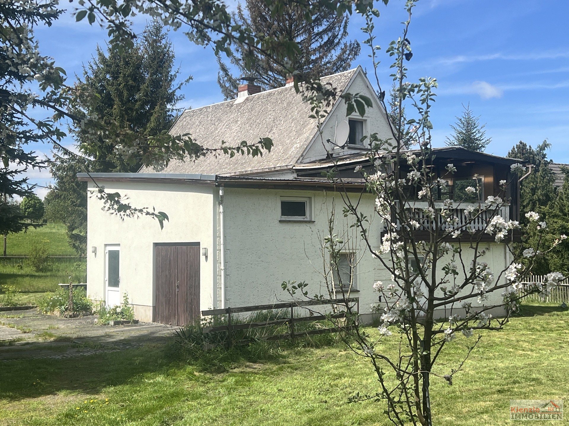 Teilsaniertes Haus mit Potenzial - Idyllisch gelegen in Klingenberg-Colmnitz
