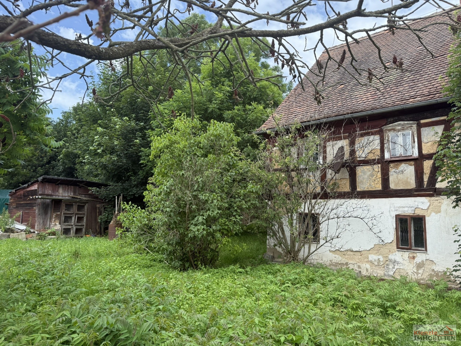 Sanierungsbedürftiges Fachwerkhaus mit Potenzial in traumhafter Dorfrandlage von Großschweidnitz