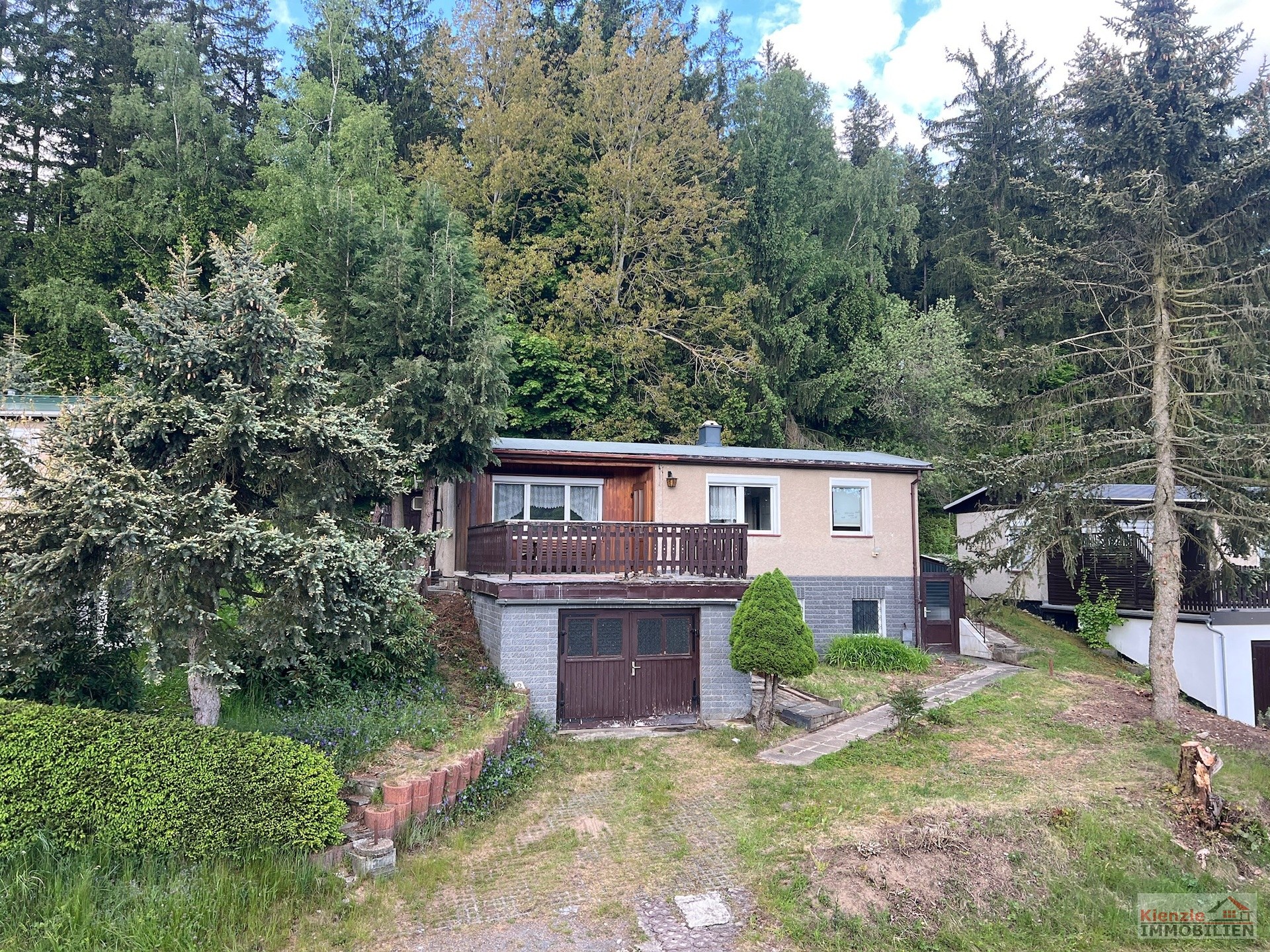Wochenendhaus mit Garage in idyllischer Lage in Dittersbach-Ölmühle
