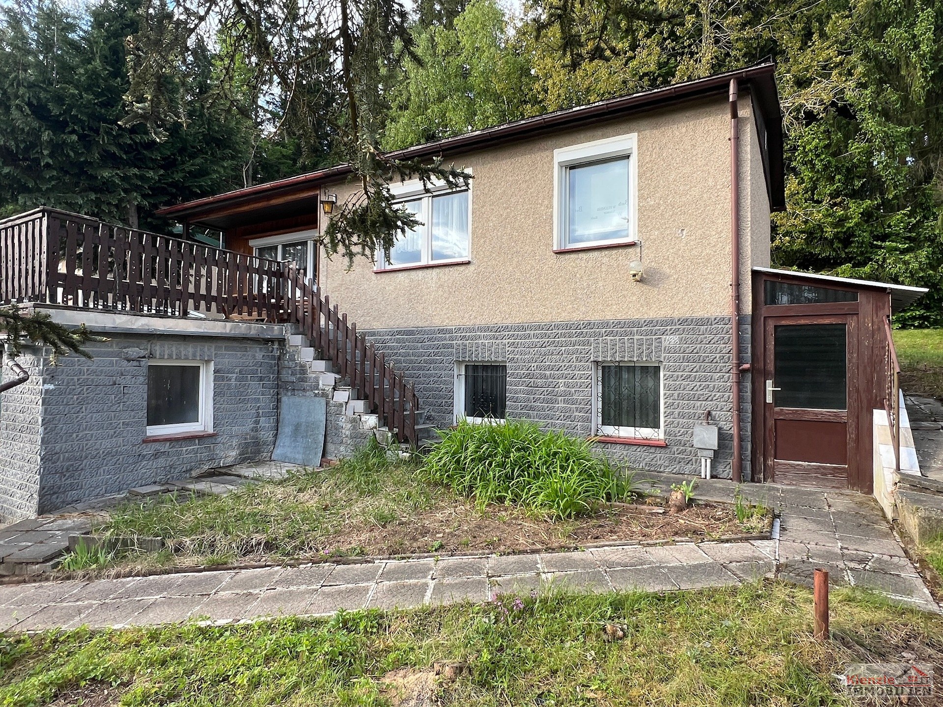 Wochenendhaus mit Garage in idyllischer Lage in Dittersbach-Ölmühle